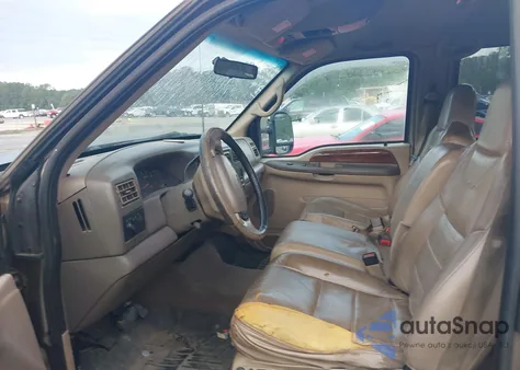 2002 Ford F-350 from USA, damaged, VIN 1FTWW32F92ED15414